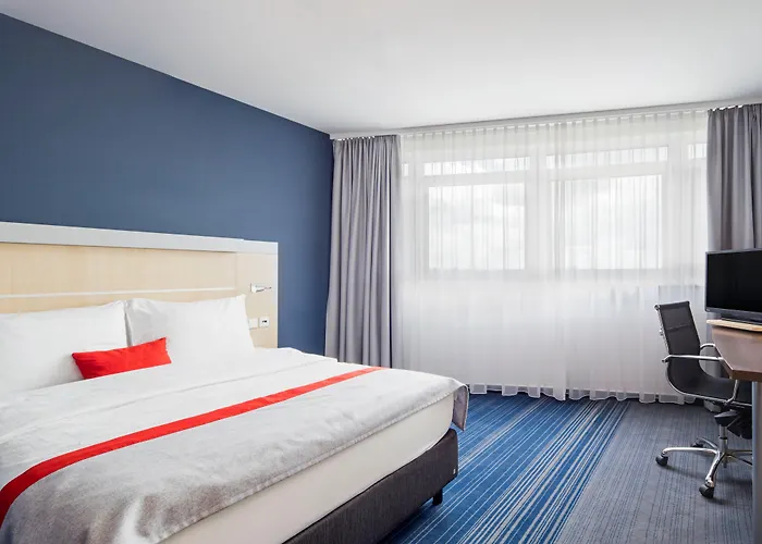 Hotel Express Muenchen Messe By Ihg 3*