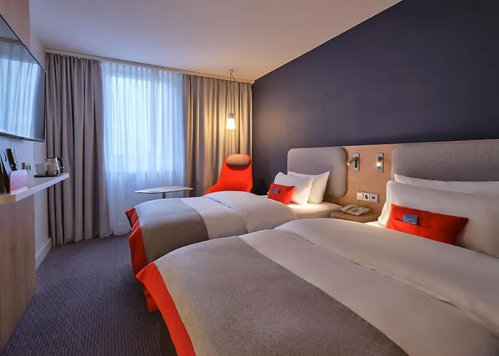 Hotel Express Muenchen Messe By Ihg 3*