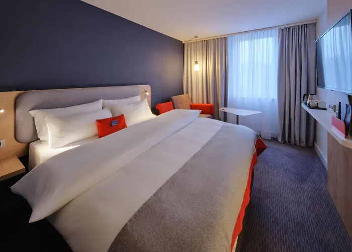 Express Muenchen Messe By Ihg Hotel 3*