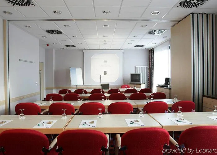 Express Muenchen Messe By Ihg 3*