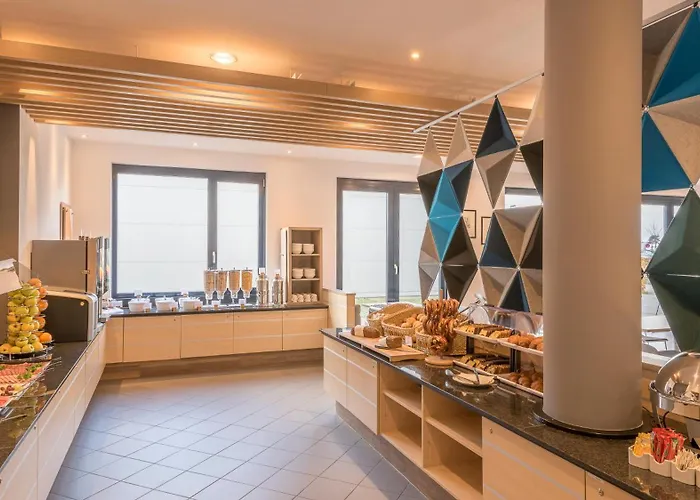 Express Muenchen Messe By Ihg 3*