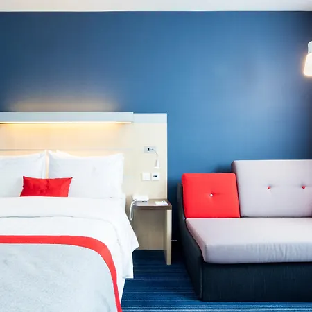Express Muenchen Messe By Ihg 3*