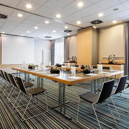 Hotel Express München Messe, An Ihg