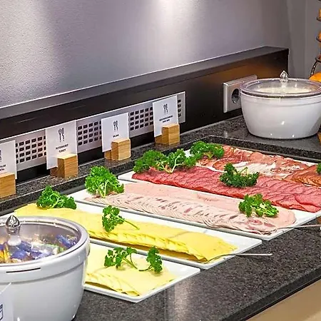 Hotel Express Muenchen Messe By Ihg