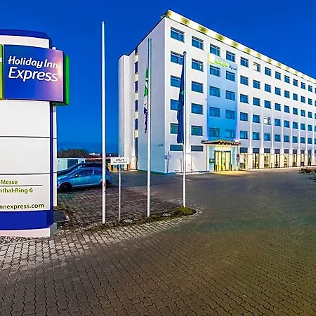 ホテル Express Muenchen Messe By Ihg 3*